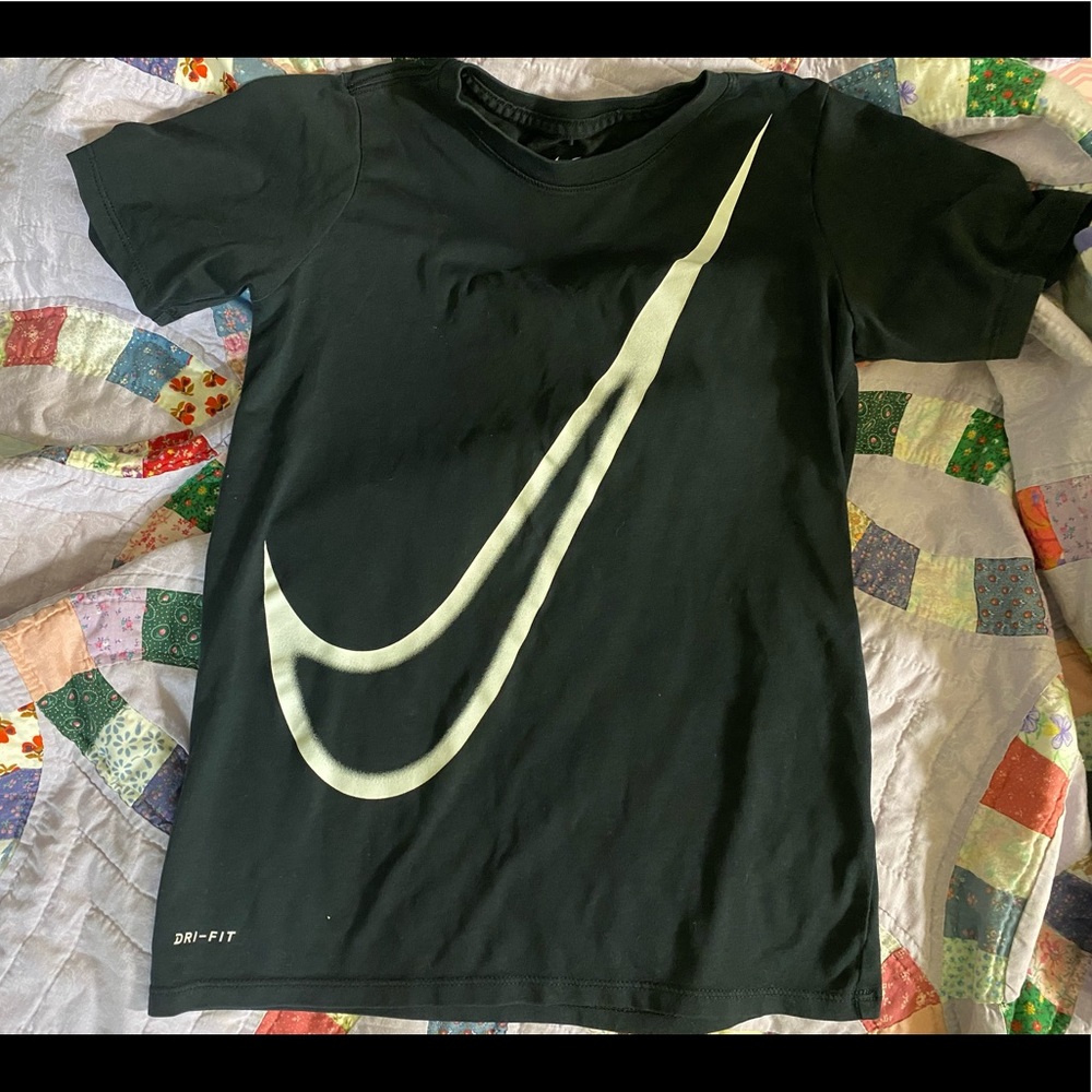 Boy’s Nike shirt. Black with white logo. Youth medium